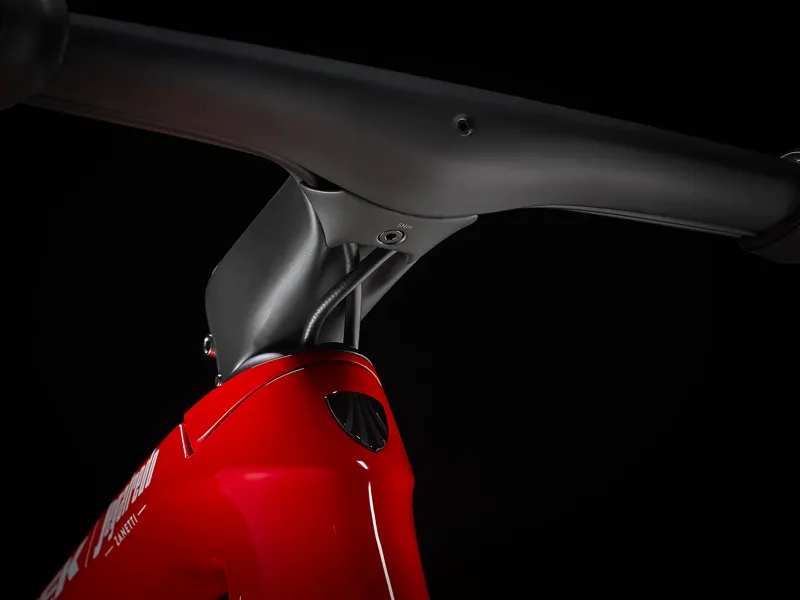 TREK Emonda SLR 6 AXS Road Bike in Navy Carbon Smoke and Red-2